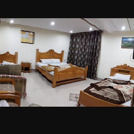 Gateway Hotel Наран Екстериор снимка
